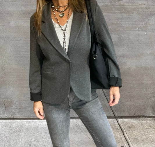 Americana Basic Gris