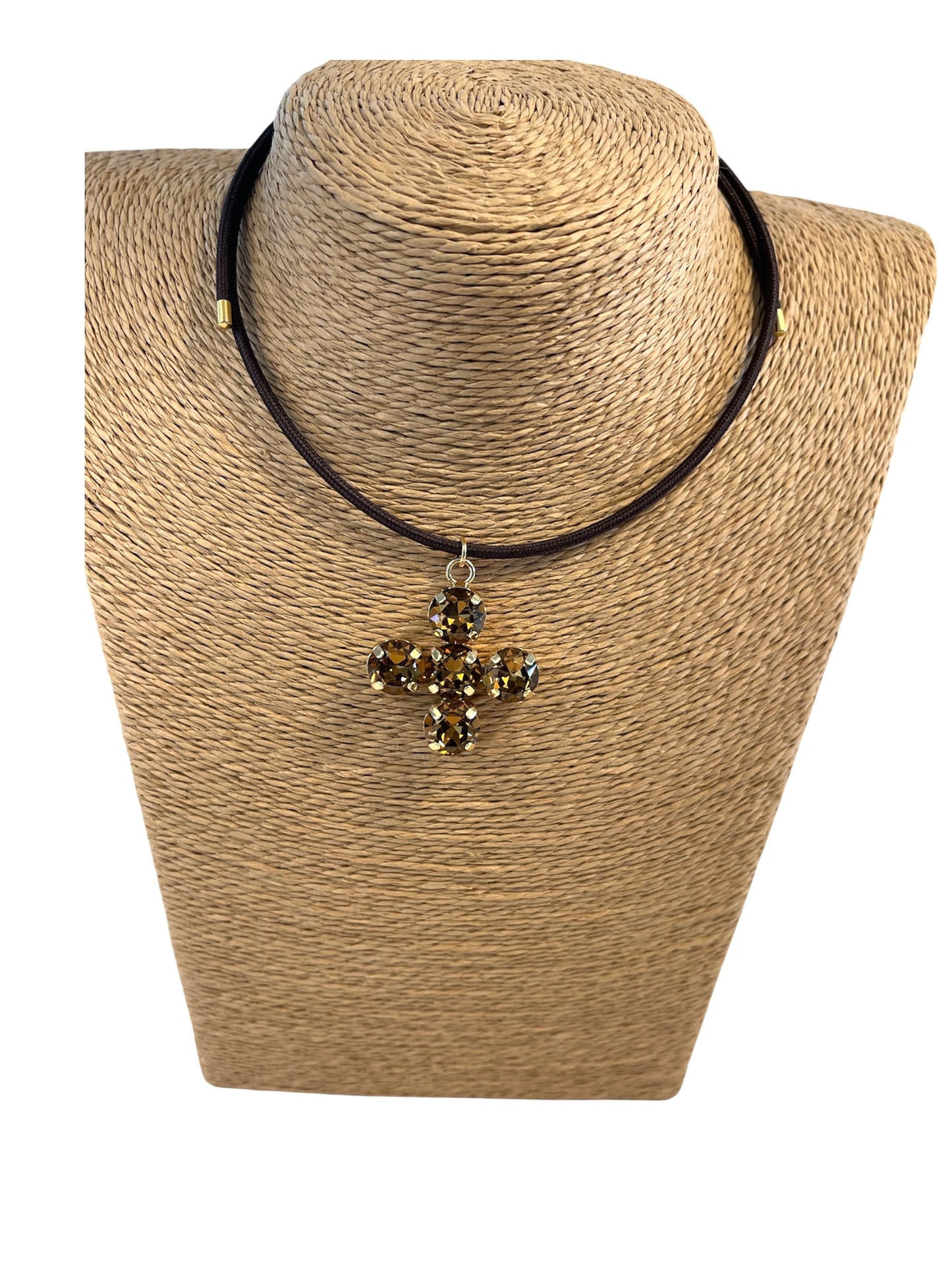 Collar Cruz Neutro