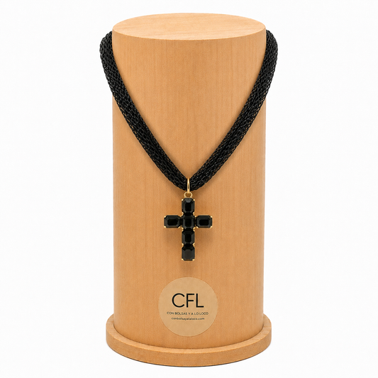 Collar Cruz