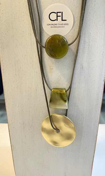 Collar Triple Verde