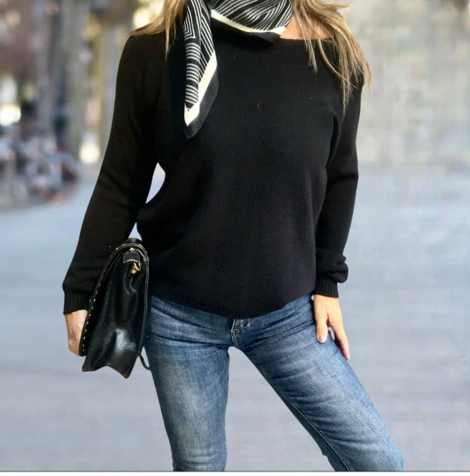 Jersey Mónica Negro