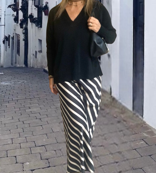 Falda Line Black
