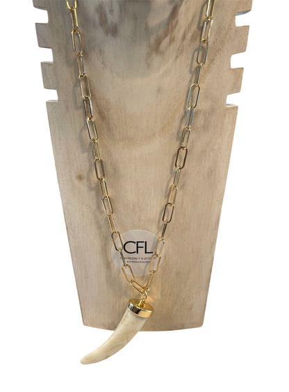 Collar Cuerno Claro