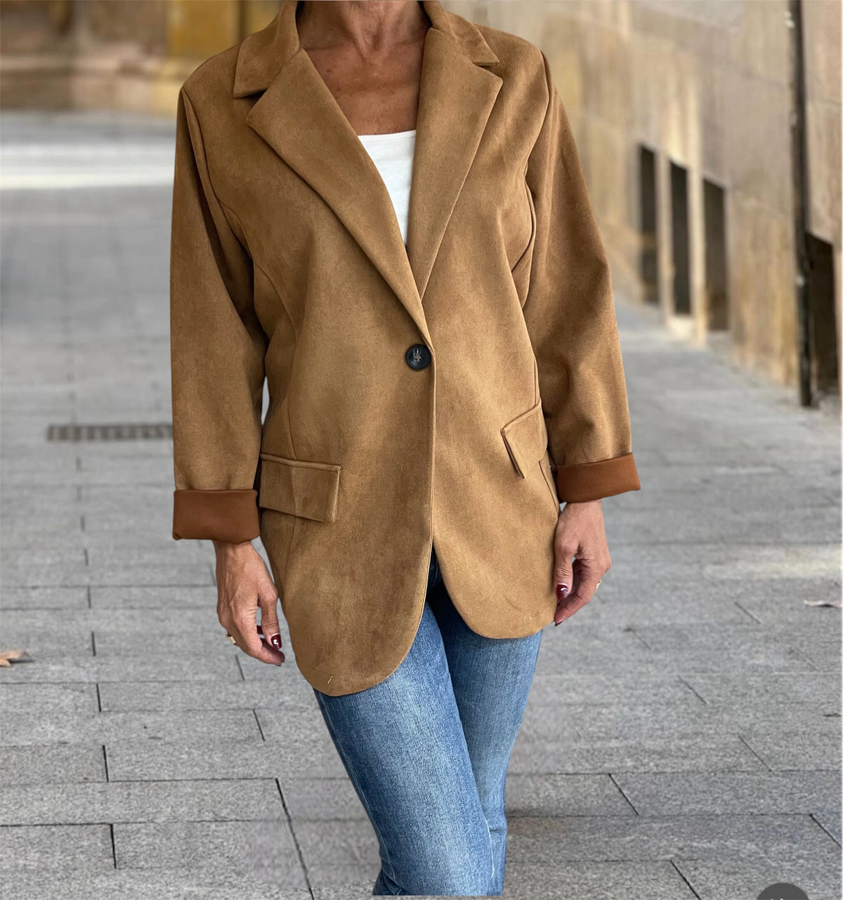 Levita Antelina Camel
